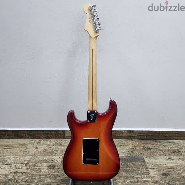 Used Fender Player Stratocaster Plus Top - Aged Cherry + Gig bag 6