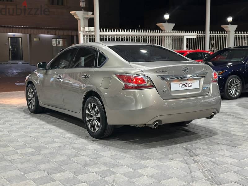 Nissan Altima 2016 9