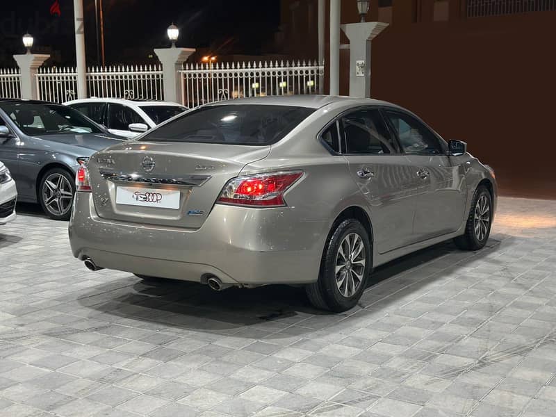 Nissan Altima 2016 11