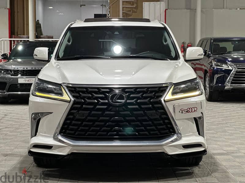 Lexus LX 570S 2016 1