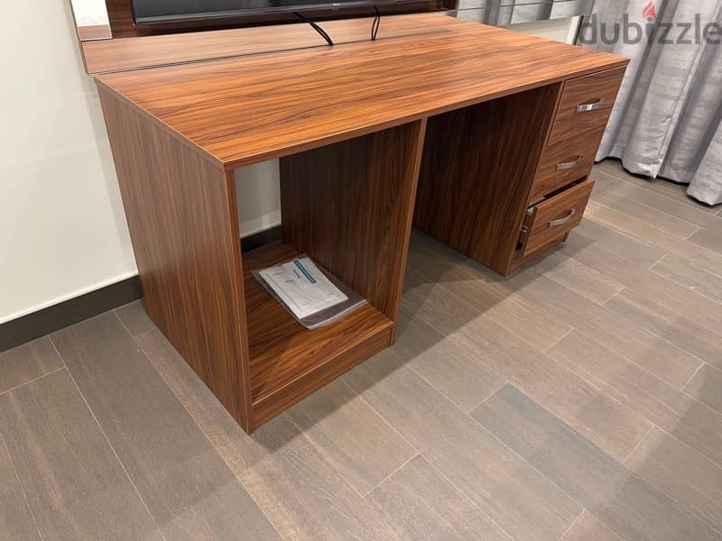 Office Desk/Study Table Brand New For Sale 0