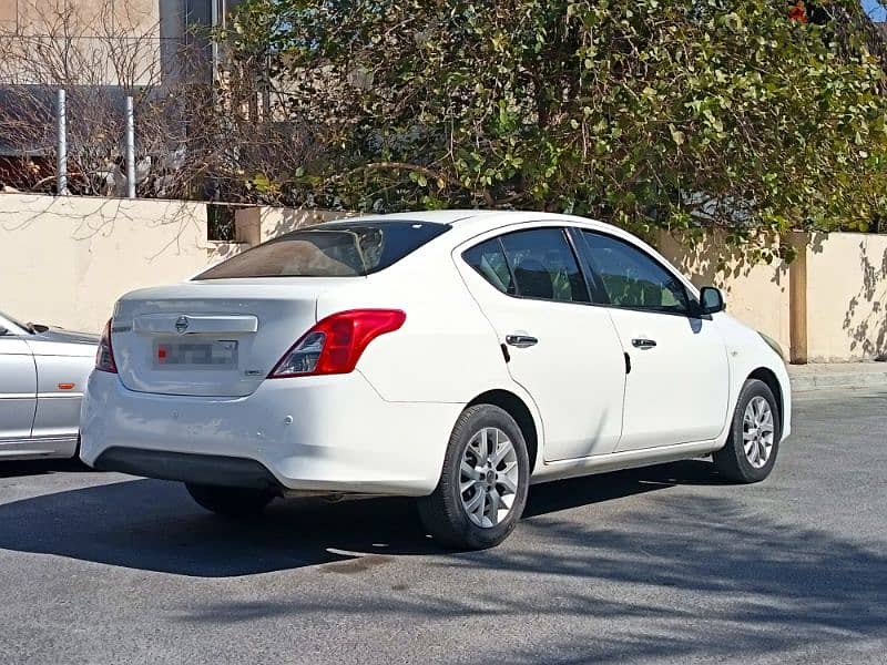 Nissan Sunny 2016 1.5L FULL Option Excellent Condition Car For Sale 3