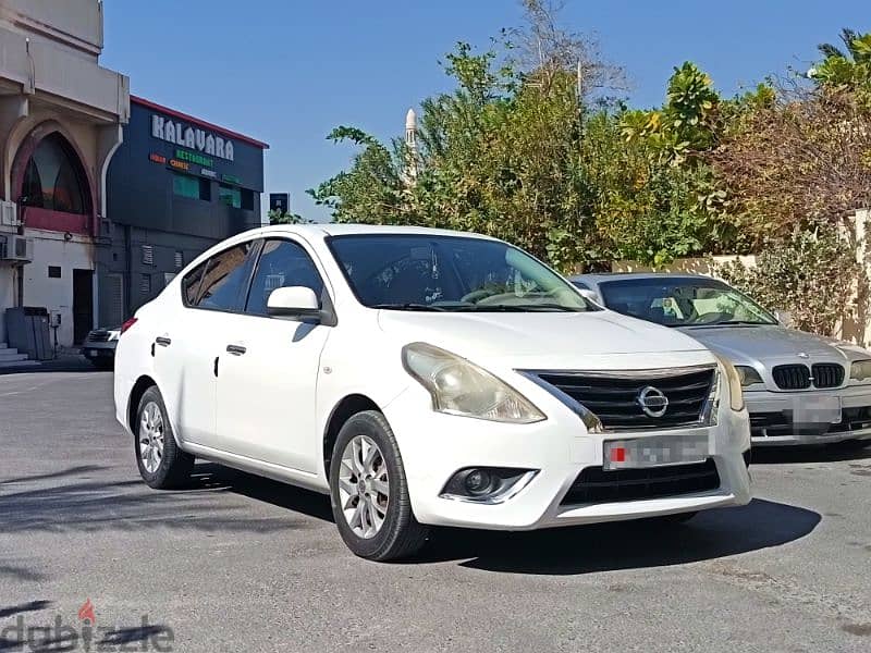 Nissan Sunny 2016 1.5L FULL Option Excellent Condition Car For Sale 4