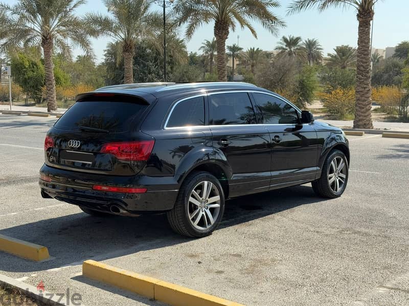 Audi Q7 2013 Q7 (Black) 6