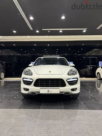 Porsche Cayenne GTS Model 2013