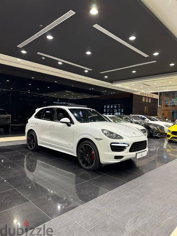 Porsche Cayenne GTS Model 2013 2