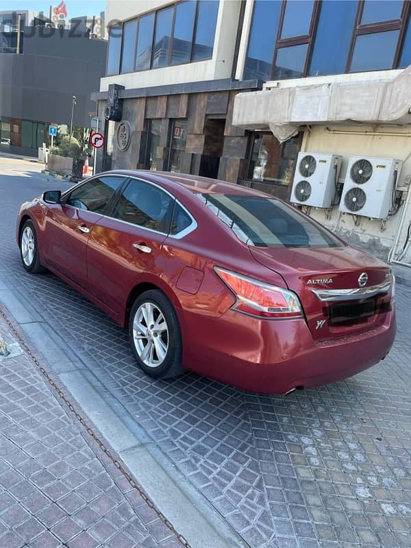 Nissan Altima 2014 model  V6 ( 3.5 SL) 2