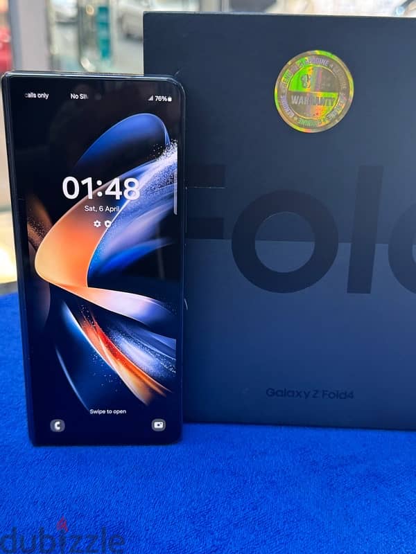 Samsung galaxy fold 4.256 GB internal memory  12 GB RAM 2