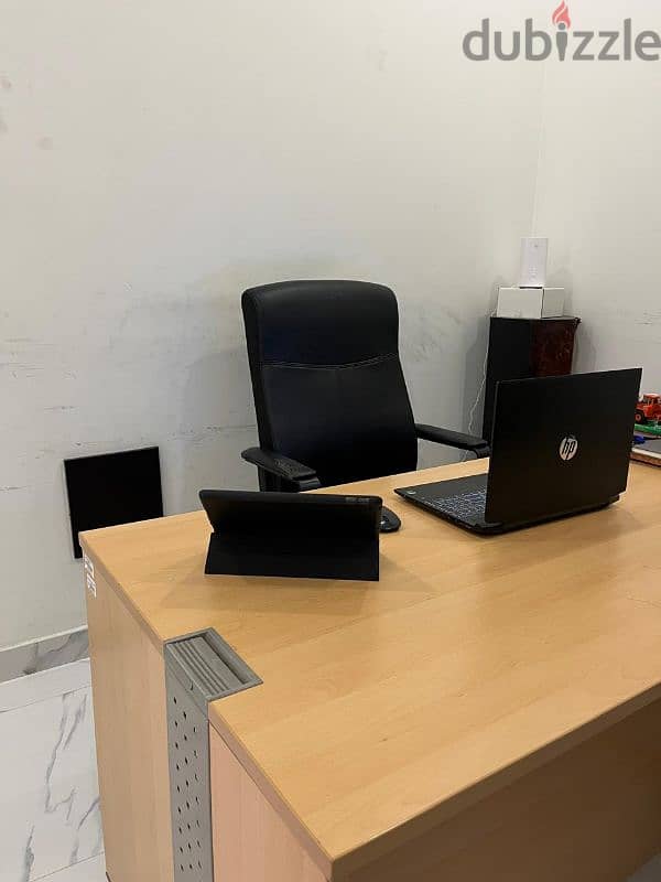 OFFICE TABLE FOR SALE 1