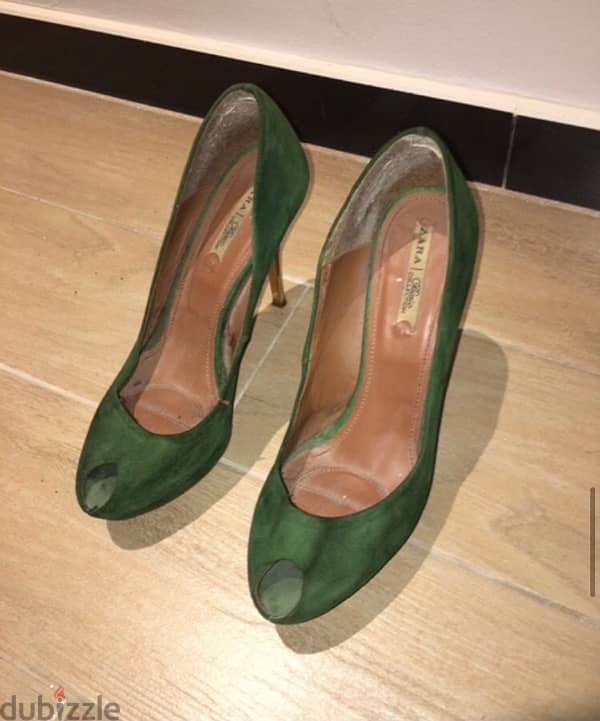 Used women shoes size 39 6