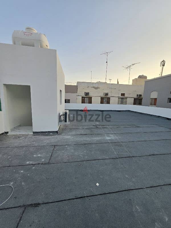 مبني للبيع في ام الحصم مجدد بالكامل building for sale in um alhasam 8