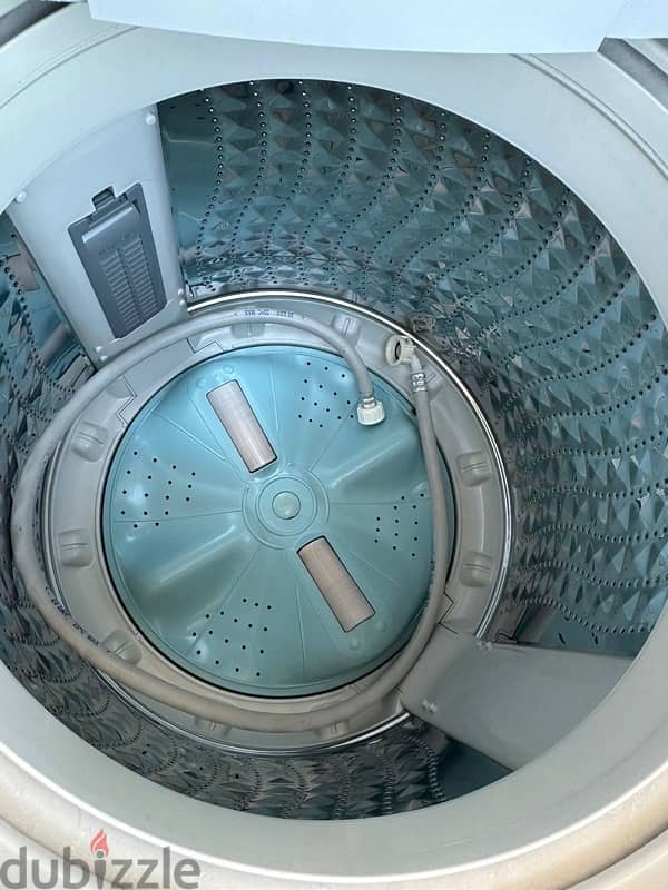 Washingmachine in excellent condition 4