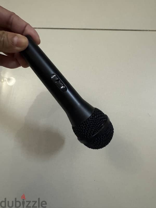 microphone for sale ( Geepas and pioneer) 1