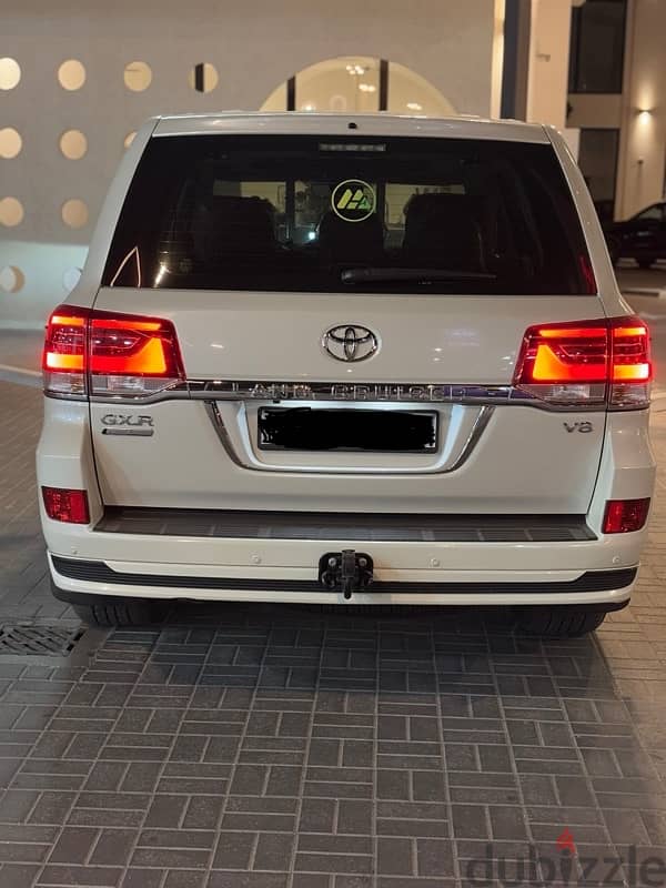 Toyota Land Cruiser Gtand Touring V8 2021 3