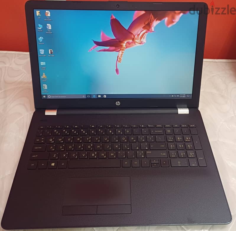 Hello i want to sale my laptop Lenovo core i3 6th generation ram 4gb h 4