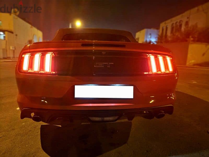 Ford Mustang Convertible GT 2