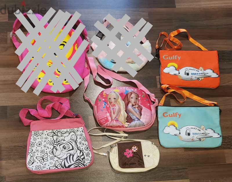 Kids items (bags, pencilcase, pop-tube) 0