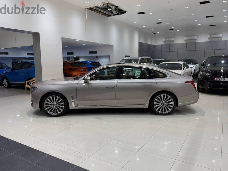 Hongqi H9 2023 Flagship (Grey) 5