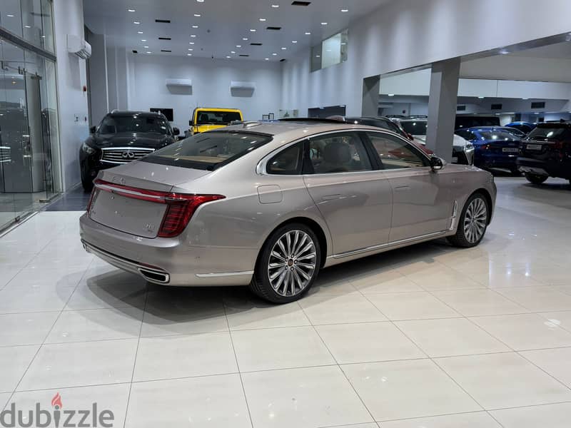 Hongqi H9 2023 Flagship (Grey) 7