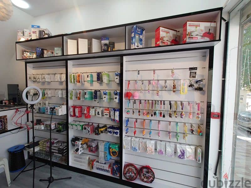 Electronic/ gadgets shop 3