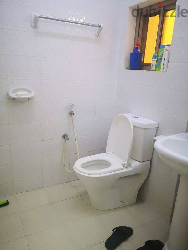 Big room attached bathroom for rent with ewa 4