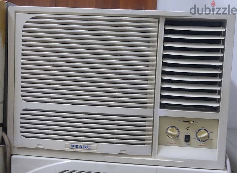 good condition window AC for sale 3