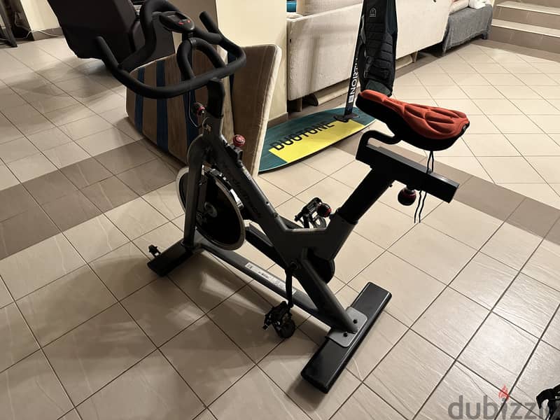 Nordic Track Flywheel Exercise Bike - GX 3.9 4