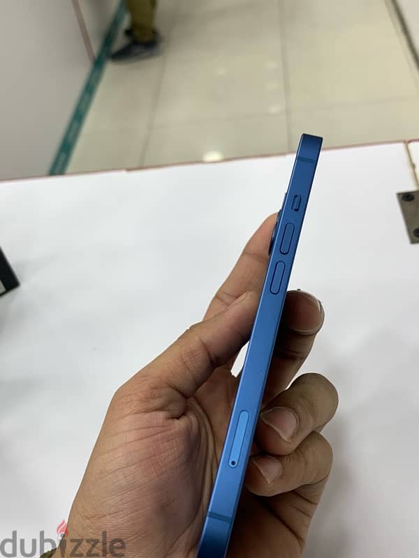 iPhone 13 128gb blue colour 5