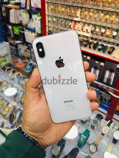 iphone xs 64 GB and box Good price come my shop whatsapp. . 38303474