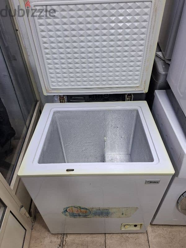 media  Chest Deep Freezer  GOOD Condition 2