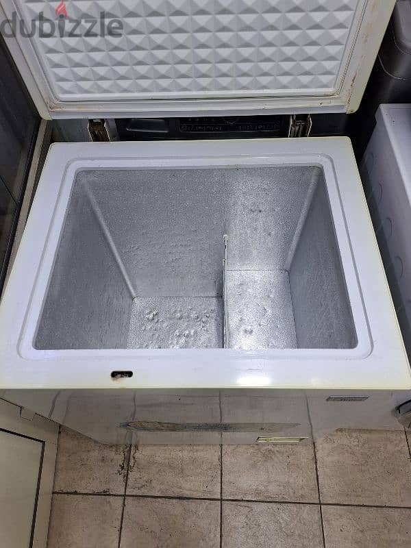 media  Chest Deep Freezer  GOOD Condition 3