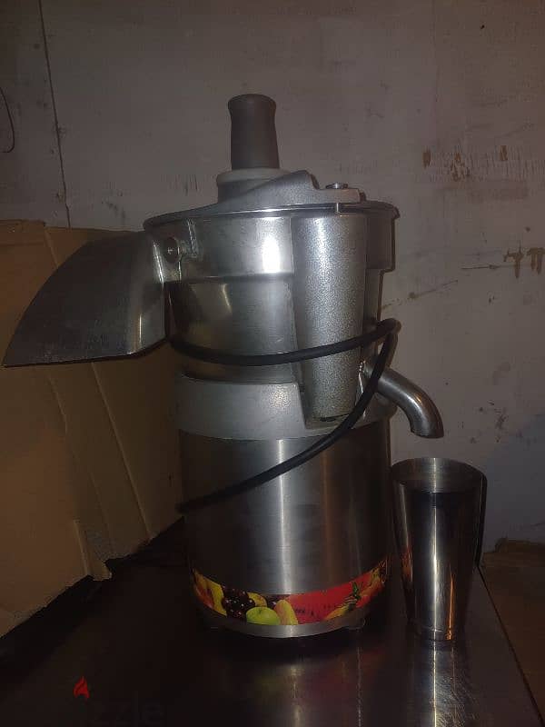 Santosh juicer machine 1