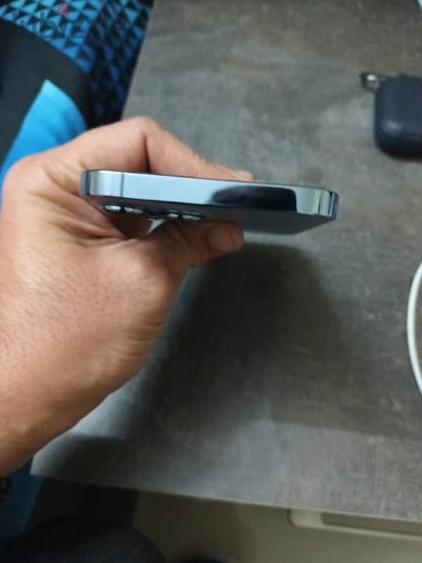 I phone 13 Pro max 1 TB 3