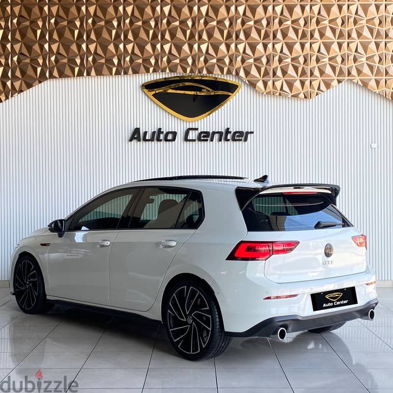 Volkswagen Golf 2021 GTI 5