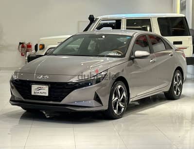 Hyundai Elantra MID OPTION 2023 model low km CAR FOR SALE