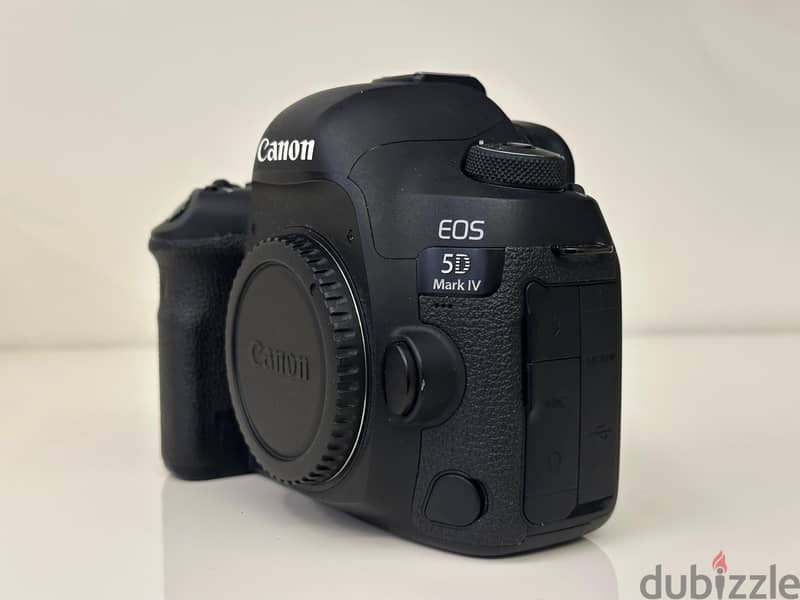 Canon EOS 5D Mark IV 30.4MP DSLR Camera Body 1