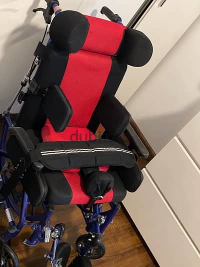 Wheel Chair With Neck Support