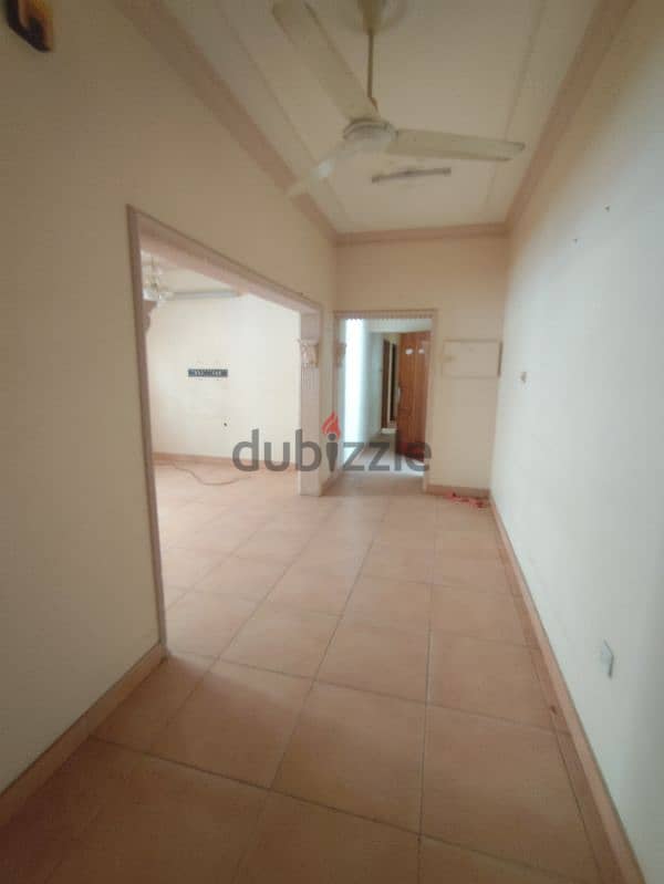 house for sale in muharraq 2 floor 11 rooms for 150k 17