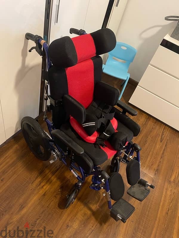 Wheel Chair With Neck Support 5