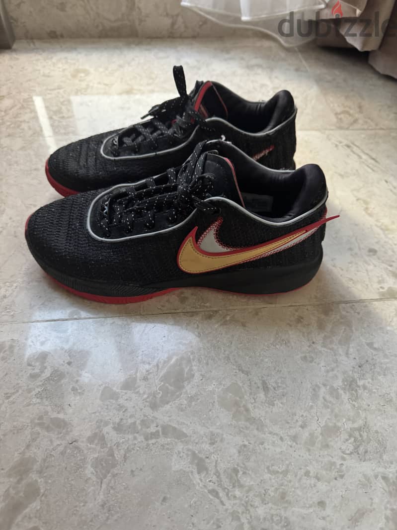 Black LeBron 20 basketball shoes “trinity” 2