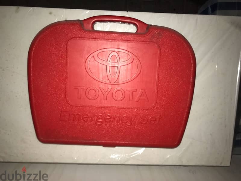 Emergency set & key for Yaris 0