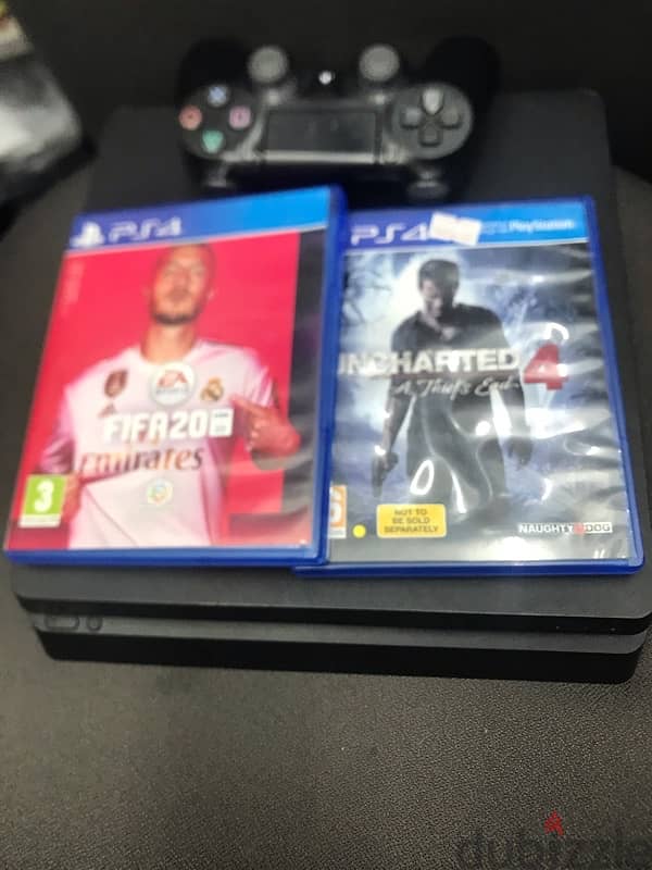 PS4 Slim 1TB 0