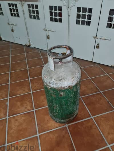 gas cylinder for urgent sale