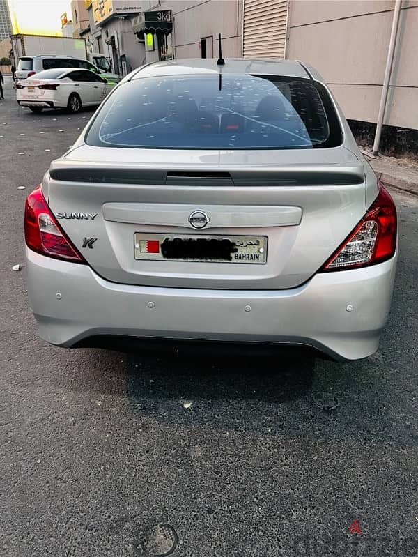 Nissan Sunny 2018 0