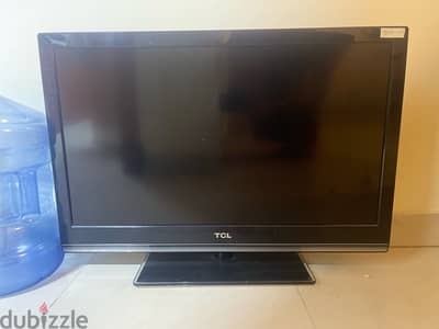 TCL 32 inch LED TV for SALE.