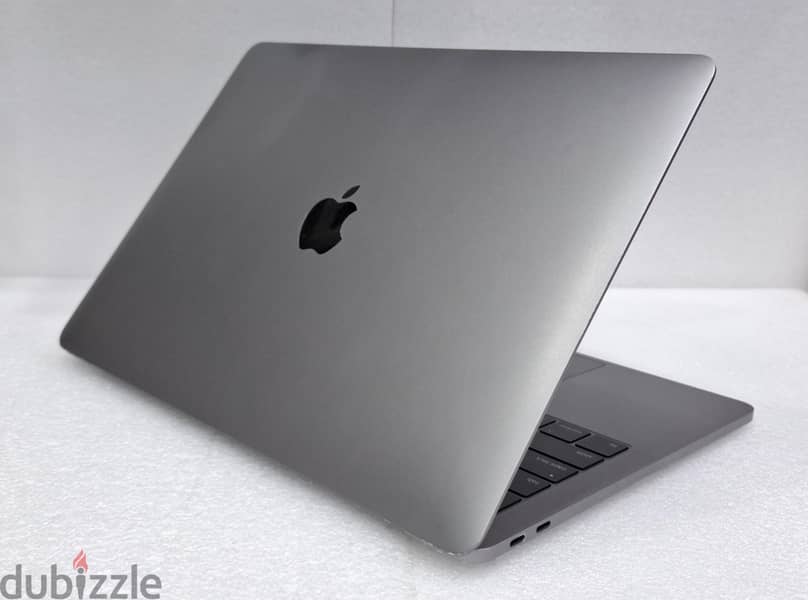 MACBOOK Pro-17 Core i5 13.3" Quad HD IPS Display 8GB RAM (FREE AirPo) 5