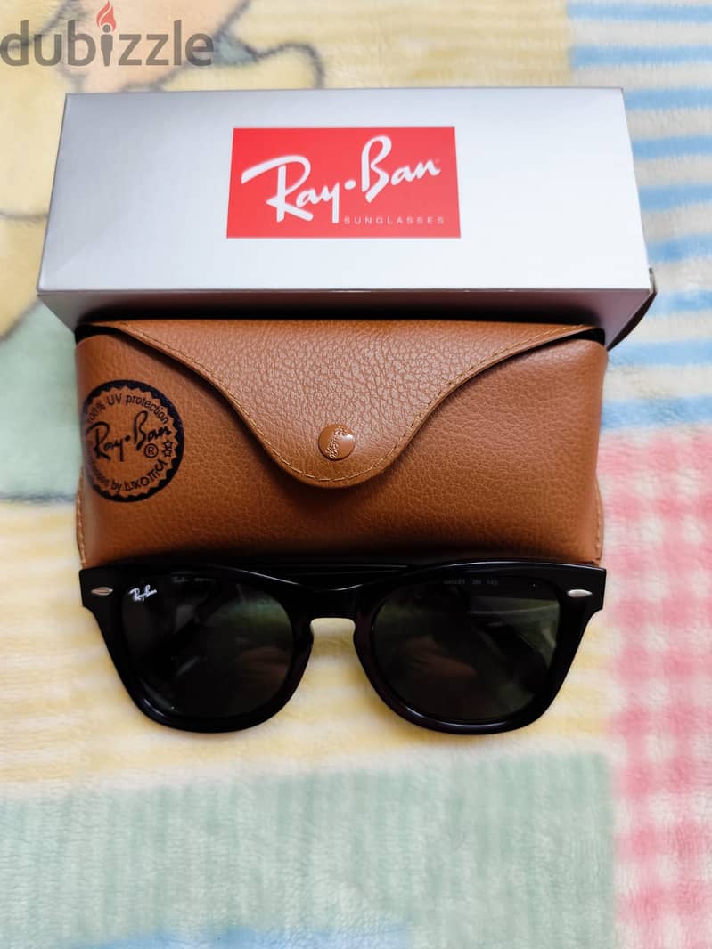 Brand New Ray. Ban sun glass 0