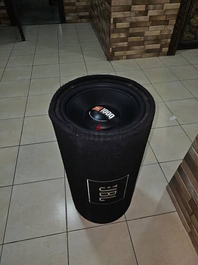 Jbl 1000w subwoofer and kenwood 350w amp