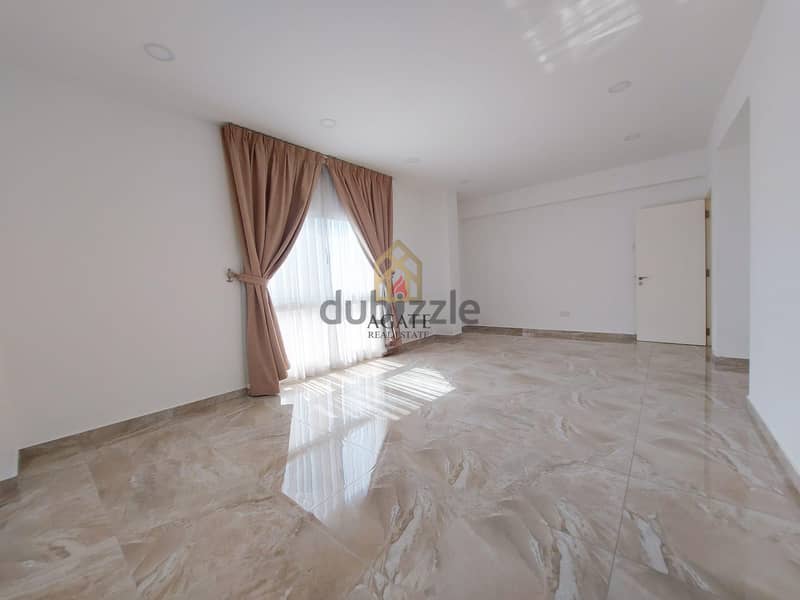 Very spacious 4 bedroom penthouse apartment with sea view for rent 7