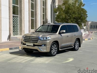 Toyota Land Cruiser VXS  5.7